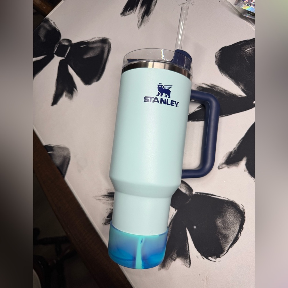 Stanley Quencher H2.0 FlowState Tumbler - 40 oz. Watercolor Blue